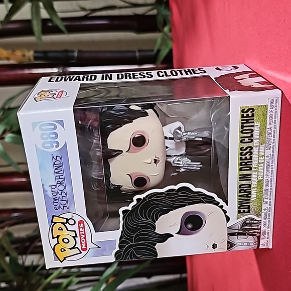 NIB FUNKO POP EDWARD SCISSORHANDS #980 - Picture 3 of 12